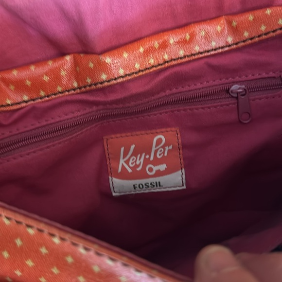 Fossil all weather crossbody with matching wallet. Leather trim. - Picture 3 of 6